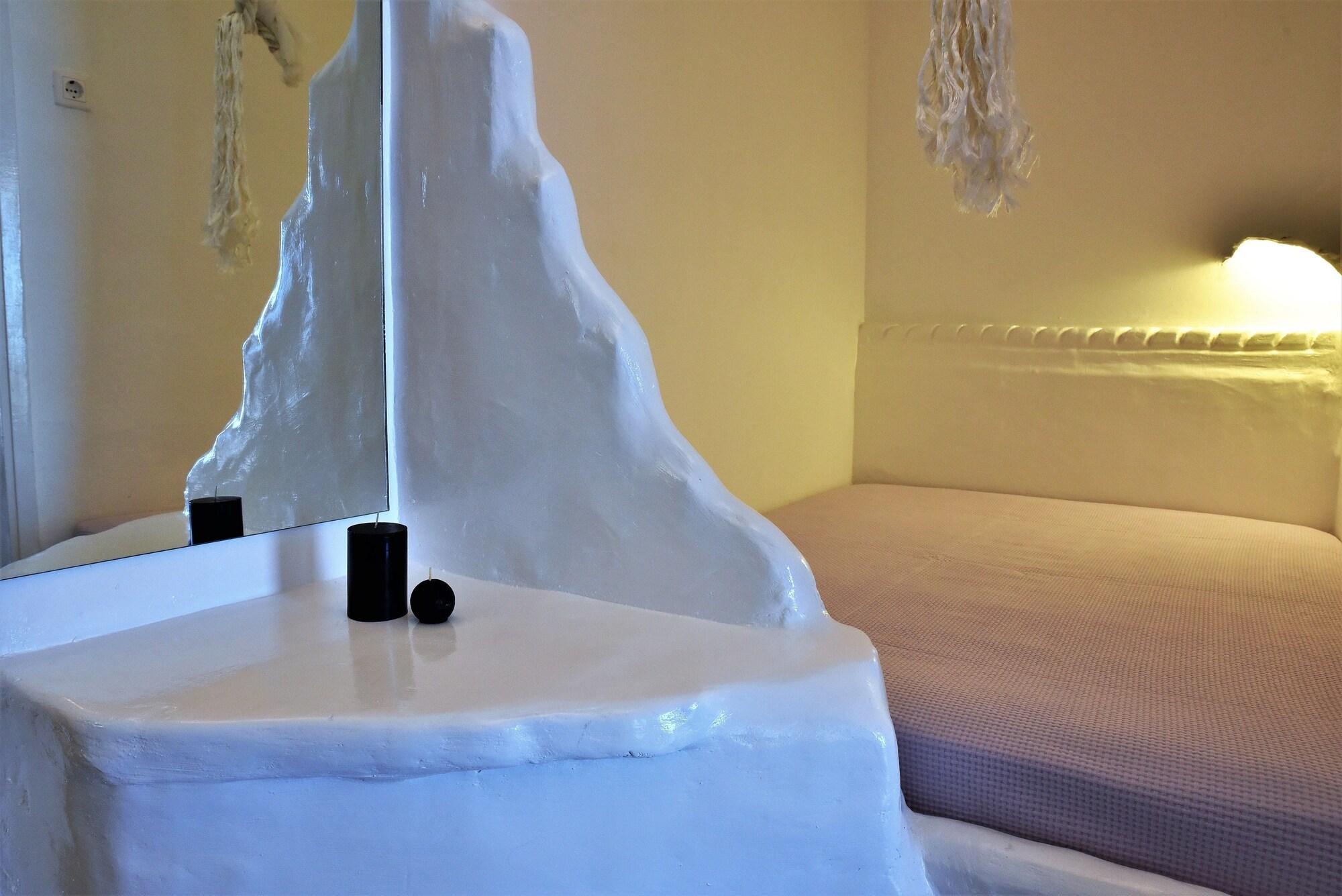 Hotel Adamas المظهر الخارجي الصورة