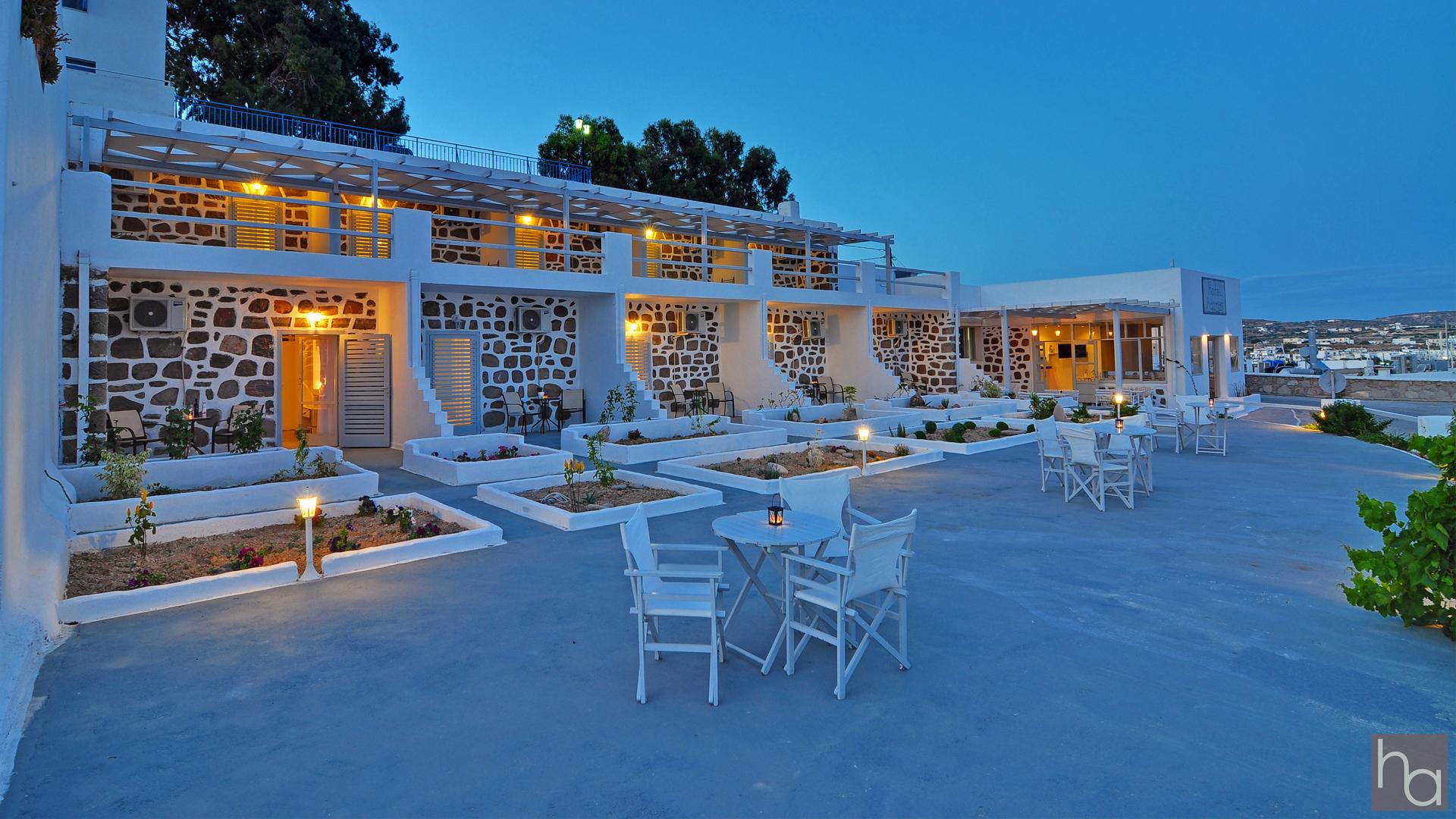 Hotel Adamas المظهر الخارجي الصورة